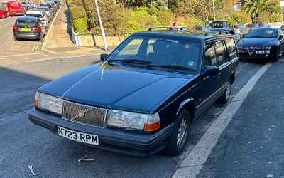 N723 RPM, a Green Volvo 940 parked in Hollingdean