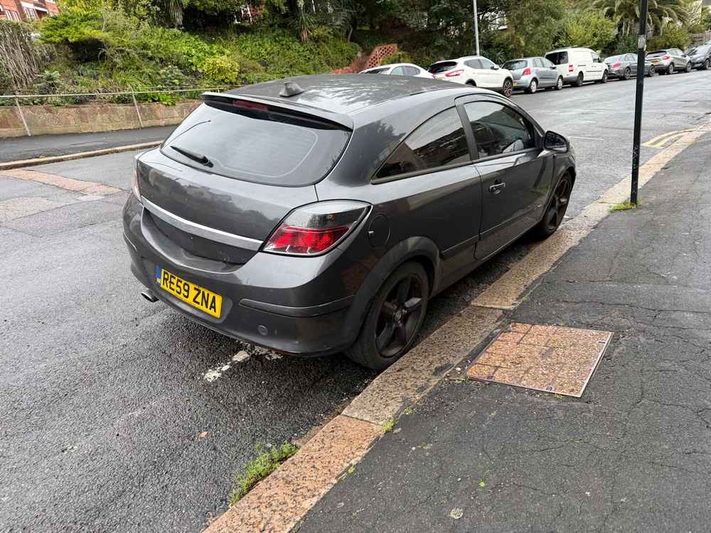 Photograph of RE59 ZNA - a Grey Vauxhall Astra parked in Hollingdean by a non-resident. The twentieth of twenty-four photographs supplied by the residents of Hollingdean.