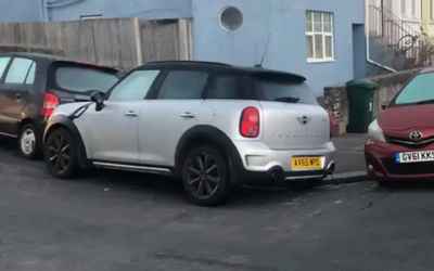AV65 WPD, a Silver Mini Countryman parked in Hollingdean
