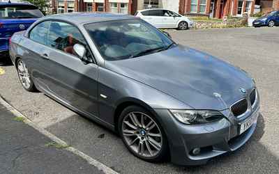 YK10 KMV, a Silver BMW 3 Series parked in Hollingdean