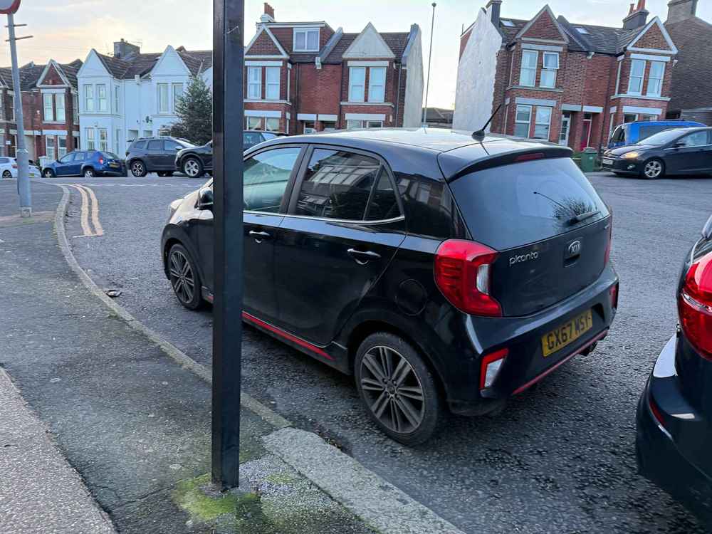 Photograph of GX67 MSY - a Black Kia Picanto parked in Hollingdean by a non-resident who uses the local area as part of their Brighton commute. The fifth of five photographs supplied by the residents of Hollingdean.