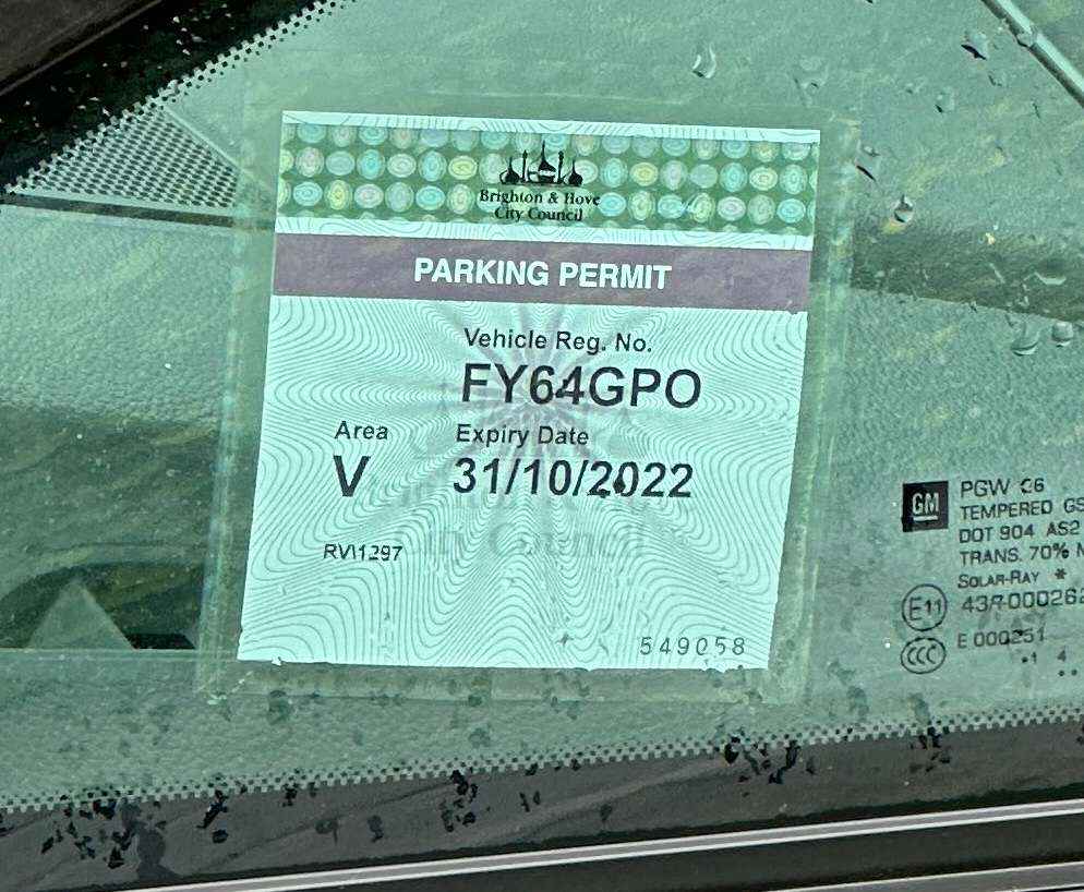 Photograph of FY64 GPO - a Brown Vauxhall Zafira parked in Hollingdean by a non-resident, and potentially abandoned. The first of two photographs supplied by the residents of Hollingdean.