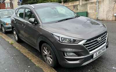 EJ19 ZVK, a Brown Hyundai Tucson parked in Hollingdean