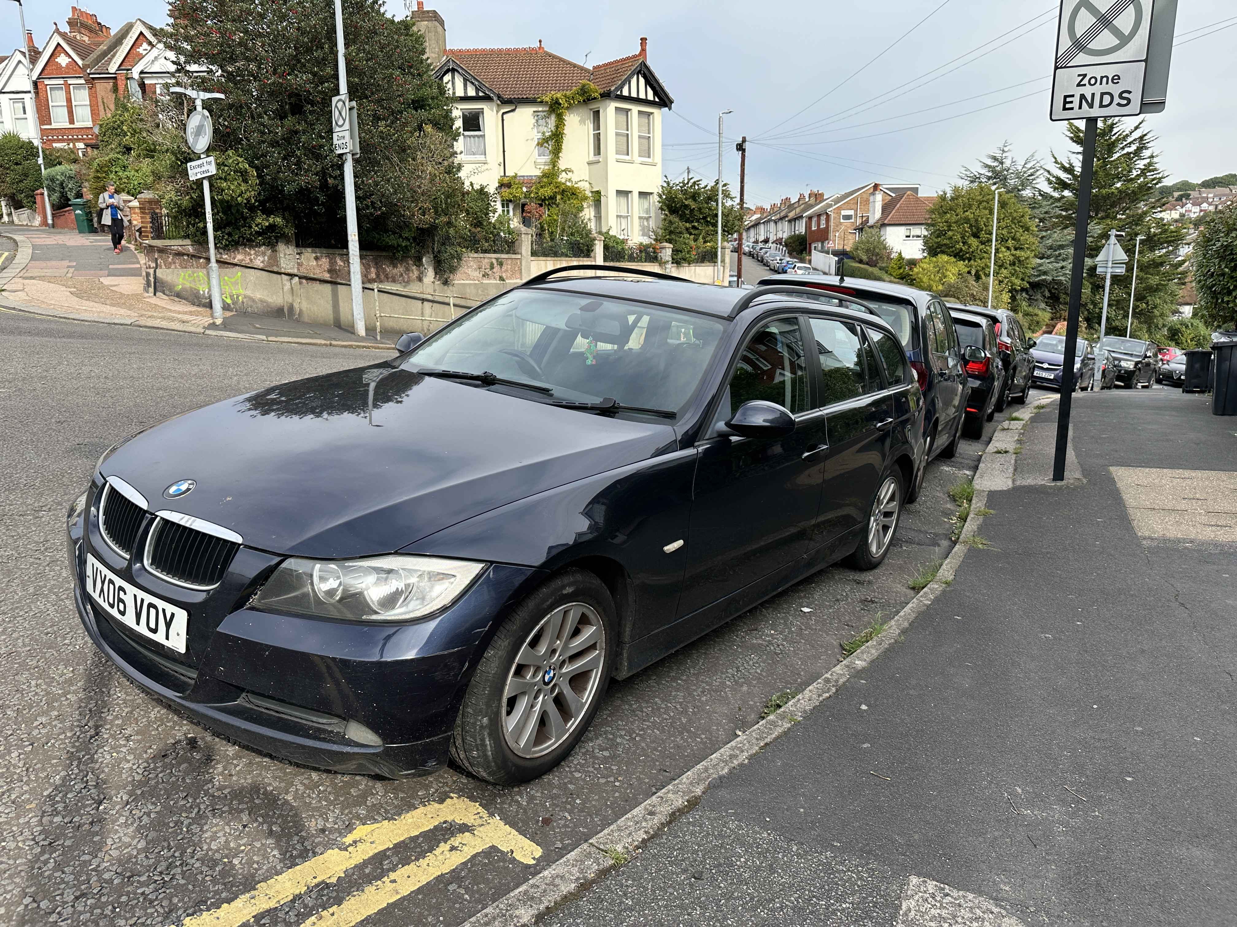 Photograph of VX06 VOY - a Blue BMW 3 Series parked in Hollingdean by a non-resident who uses the local area as part of their Brighton commute. The first of two photographs supplied by the residents of Hollingdean.