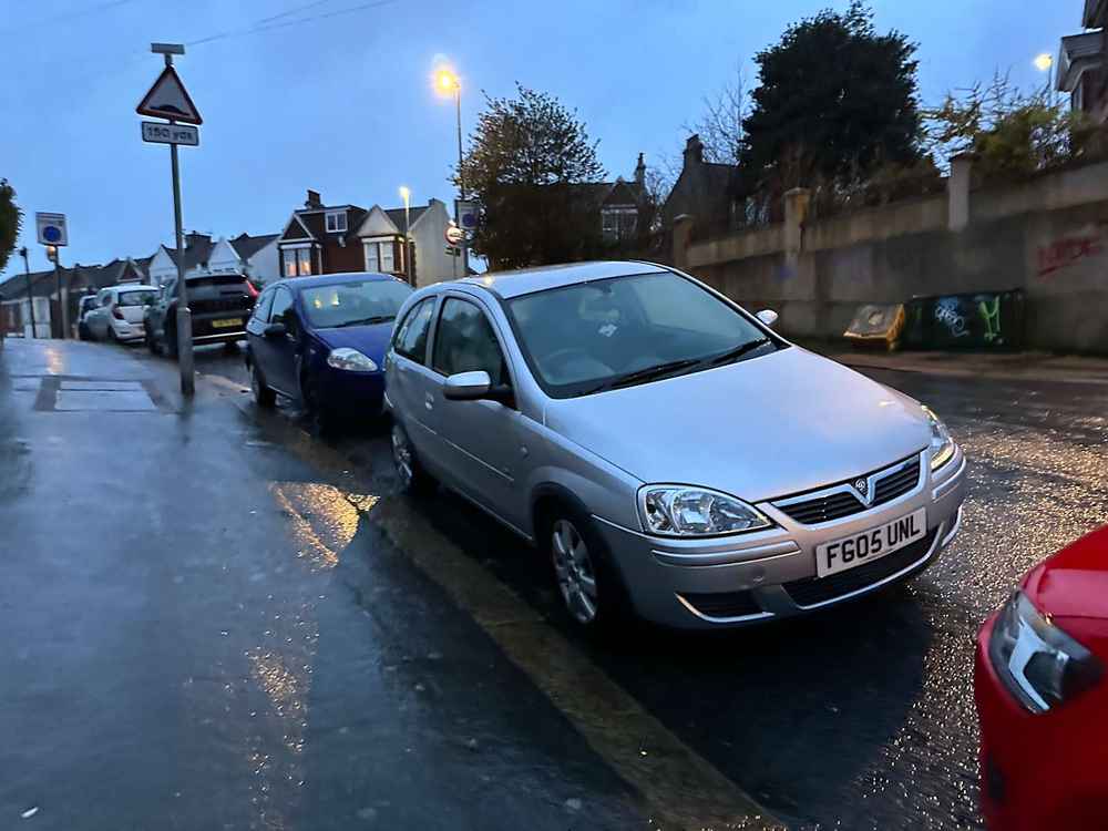 Photograph of FG05 UNL - a Silver Vauxhall Corsa parked in Hollingdean by a non-resident. 