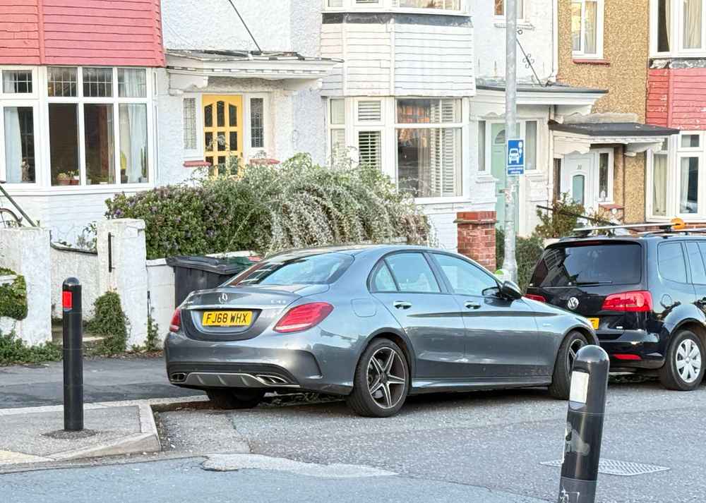 Photograph of FJ68 WHX - a Grey Mercedes C Class parked in Hollingdean by a non-resident. The twenty-seventh of twenty-eight photographs supplied by the residents of Hollingdean.