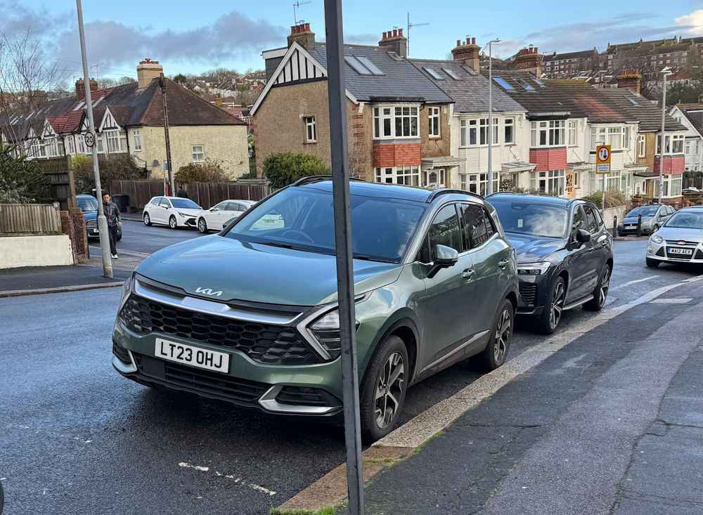 Photograph of LT23 OHJ - a Green Kia Sportage parked in Hollingdean by a non-resident who uses the local area as part of their Brighton commute. The third of three photographs supplied by the residents of Hollingdean.