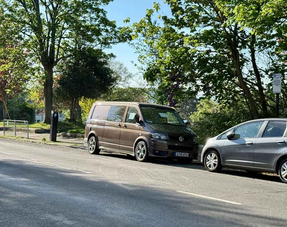 Photograph of GY10 UYU - a Brown Volkswagen Transporter camper van parked in Hollingdean by a non-resident. The sixteenth of sixteen photographs supplied by the residents of Hollingdean.